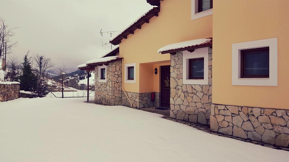 Guesthouse Mouses Kalavryta Exterior foto