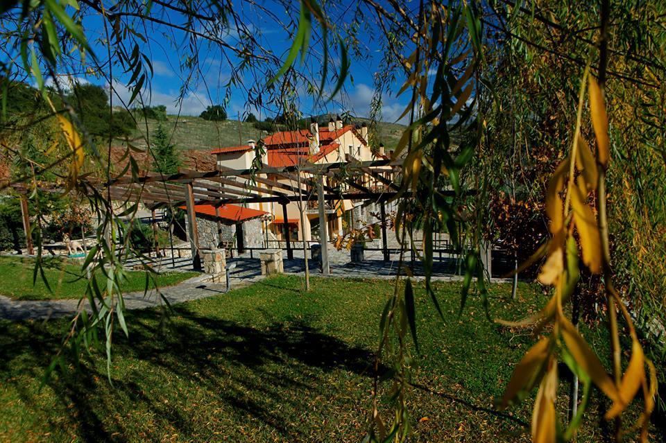 Guesthouse Mouses Kalavryta Exterior foto