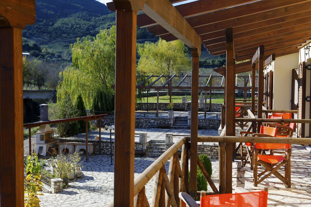 Guesthouse Mouses Kalavryta Exterior foto