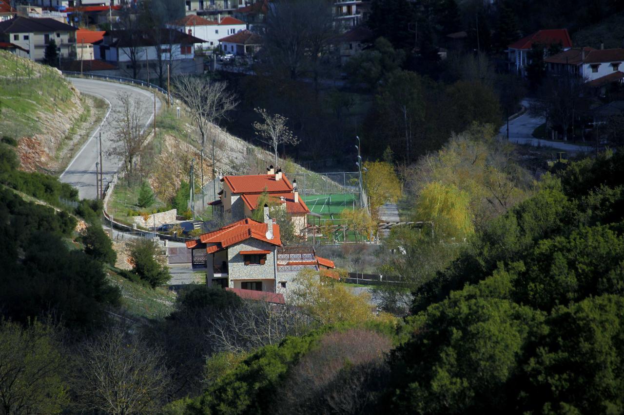 Guesthouse Mouses Kalavryta Exterior foto